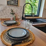 Cozy Tiny House - A D'en Дом отдыха Pereille